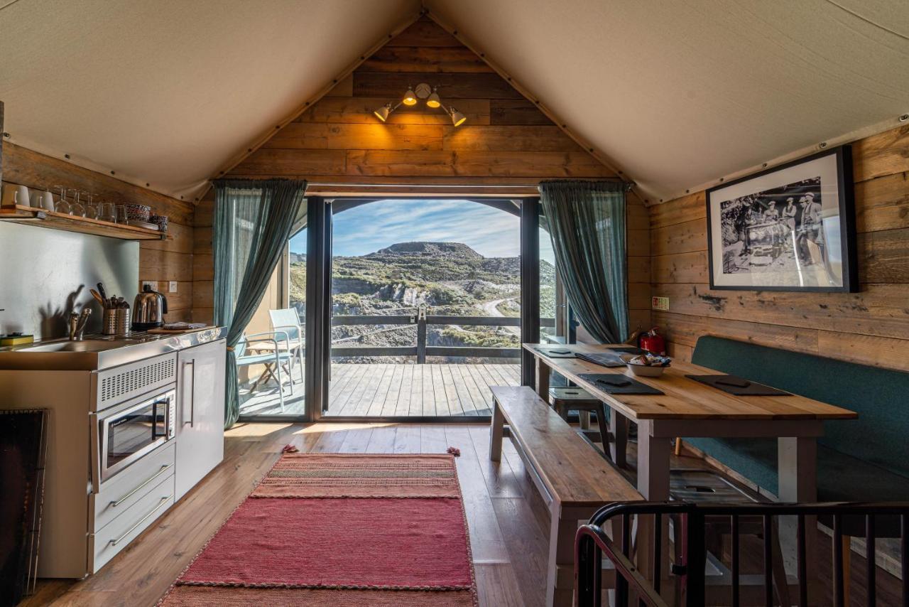 Готель Llechwedd Glamping Блайнай-Фестініоґ Екстер'єр фото
